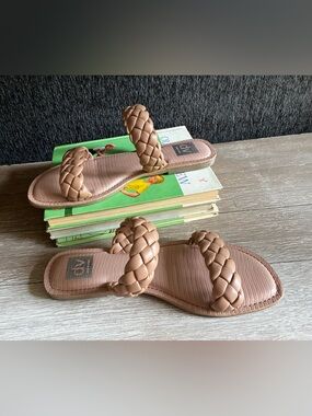 Dolce Vita Braided Double-Strap Women’s Slide Sandals in Taupe